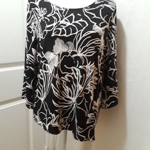 East Wear by Chico's black and white shirt